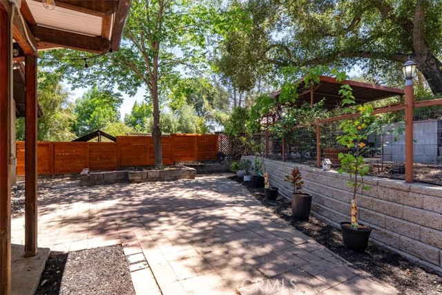138 15th Street, Paso Robles CA: https://media.crmls.org/medias/62e21e1c-659b-443c-9321-d9c05bbdc13b.jpg