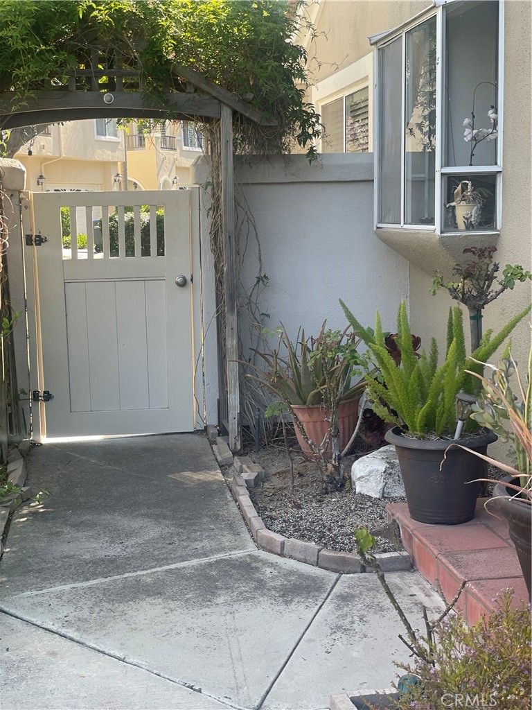 62e2af8c 3aaf 4eb1 A00e 4c674976d54d