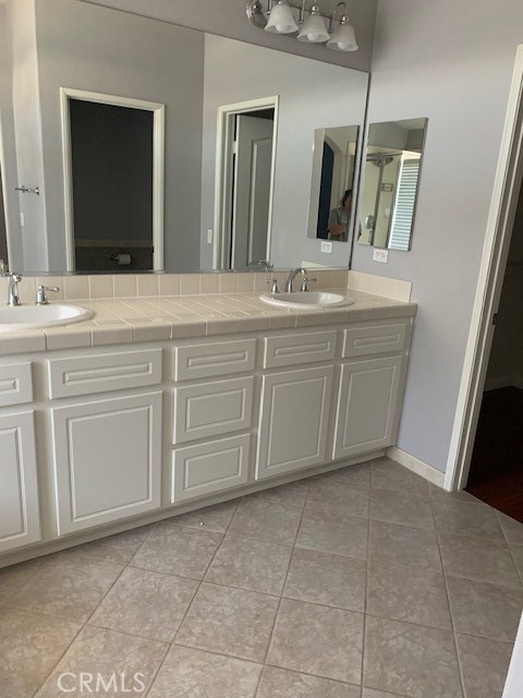 6377 Stanford Court, Cypress CA: https://media.crmls.org/medias/62e3221f-f24e-46f7-8735-b4b1046beb0c.jpg