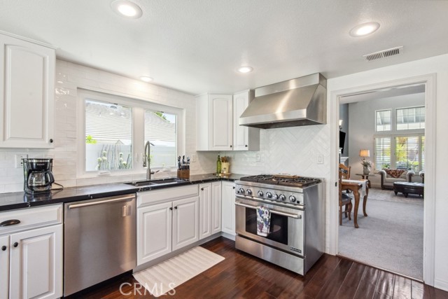 Detail Gallery Image 6 of 40 For 43650 Buckeye Rd, Temecula,  CA 92592 - 4 Beds | 2/1 Baths