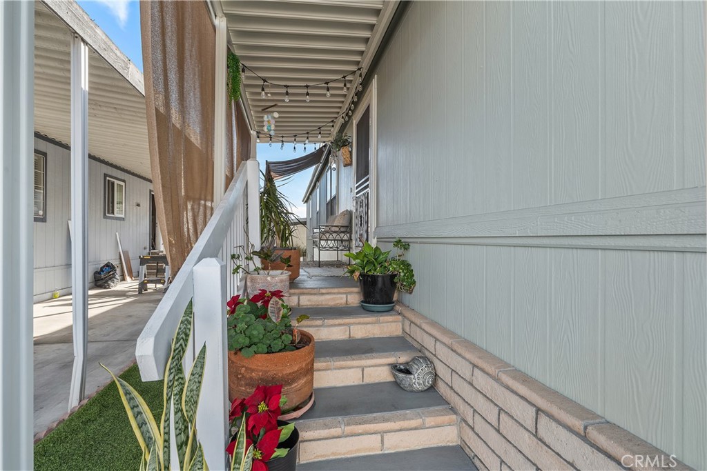 MLS #OC25215640 image #36