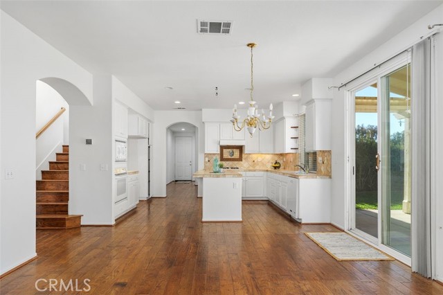 31090 Nassau Court, Temecula CA: https://media.crmls.org/medias/62e511ce-e1d5-4bb0-b548-75fd40343bdc.jpg