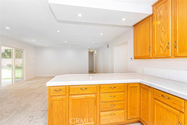 22504 Hartland St, West Hills CA: https://media.crmls.org/medias/62e60cd8-82c8-4465-a3cc-61c9d581defb.jpg