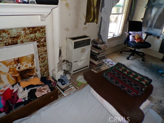 515 S Coronado Street, Los Angeles CA: https://media.crmls.org/medias/62e6386a-788a-4d1e-a434-cd447b9ef6bb.jpg