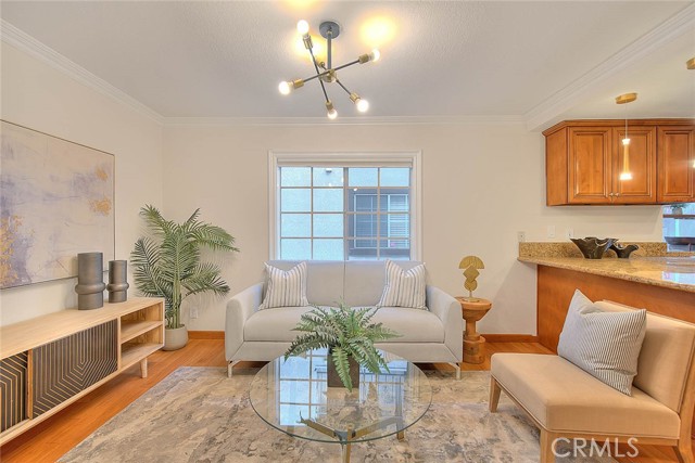 Detail Gallery Image 15 of 43 For 32 N Almansor St #D,  Alhambra,  CA 91801 - 3 Beds | 3 Baths