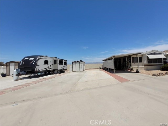 1295 S Cawston Avenue, Hemet CA: https://media.crmls.org/medias/62e883c2-b8ce-46ae-a93e-00f4e5befb05.jpg