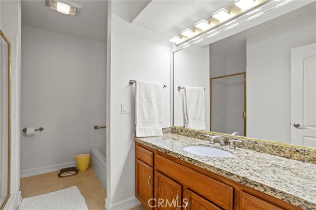 4915 Tyrone Avenue, Sherman Oaks CA: https://media.crmls.org/medias/62e8c98a-5568-433b-a086-c663cfd4e4c5.jpg