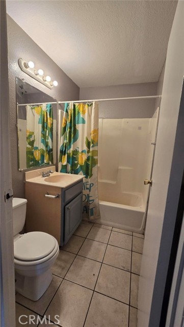 Detail Gallery Image 7 of 16 For 308 N Millard #312,  Rialto,  CA 92376 - 2 Beds | 1 Baths