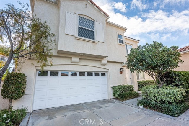 Detail Gallery Image 2 of 42 For 27807 Crown Court Cir #3,  Valencia,  CA 91354 - 3 Beds | 2/1 Baths