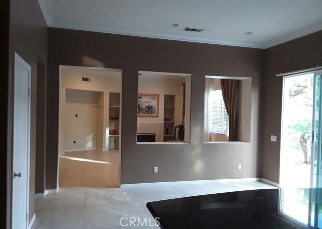 Detail Gallery Image 17 of 26 For 12701 Palm View Way, Riverside,  CA 92503 - 4 Beds | 3/1 Baths