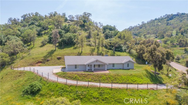 Detail Gallery Image 1 of 60 For 47463 Creekside, Squaw Valley,  CA 93675 - 4 Beds | 3 Baths