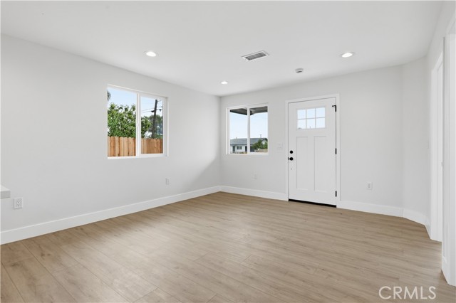 Detail Gallery Image 6 of 19 For 1094 W Evans, San Bernardino,  CA 92411 - 3 Beds | 2 Baths