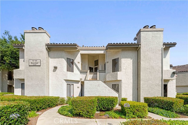 72 Brownfield Lane, Pomona CA: https://media.crmls.org/medias/62ea181e-256f-4012-b75a-3596cae1d346.jpg
