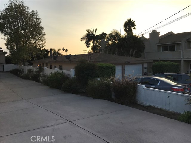 1906 Voorhees Avenue, Redondo Beach, California 90278, ,Residential Income,Sold,Voorhees,SB17013507