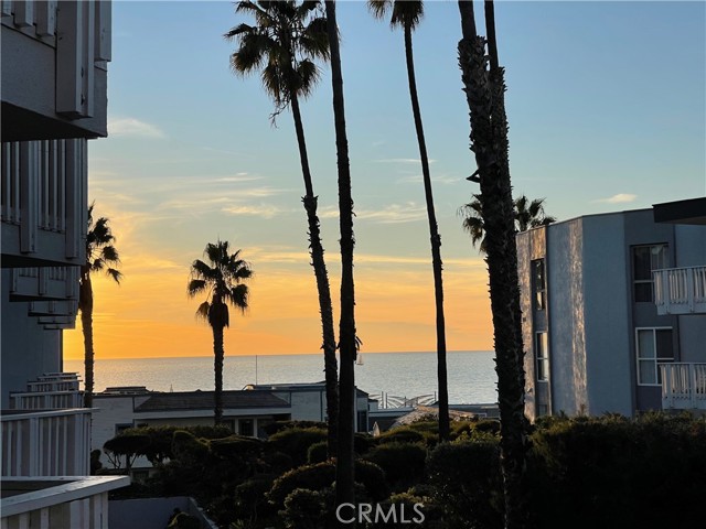 620 The Village, Redondo Beach, California 90277, ,1 BathroomBathrooms,Residential,Sold,The Village,SB22239791