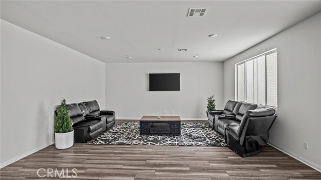 15565 Avenger Drive, Moreno Valley CA: https://media.crmls.org/medias/62eaa845-7d78-4b3c-a086-0fc701870fa8.jpg