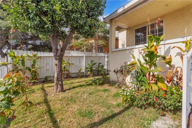 Detail Gallery Image 29 of 30 For 657 E 53rd, Los Angeles,  CA 90011 - – Beds | – Baths