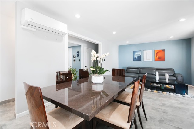 8527 Casaba Avenue, Winnetka CA: https://media.crmls.org/medias/62ebe97b-4147-4e5a-bbba-dd2d188fd39e.jpg