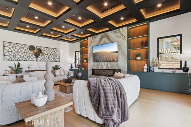 18200 Sheffield Lane, Porter Ranch CA: https://media.crmls.org/medias/62ec0411-d032-4530-af24-cd69246be639.jpg