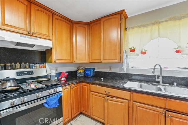 Detail Gallery Image 14 of 40 For 4960 4962 Gambier St, Los Angeles,  CA 90032 - – Beds | – Baths