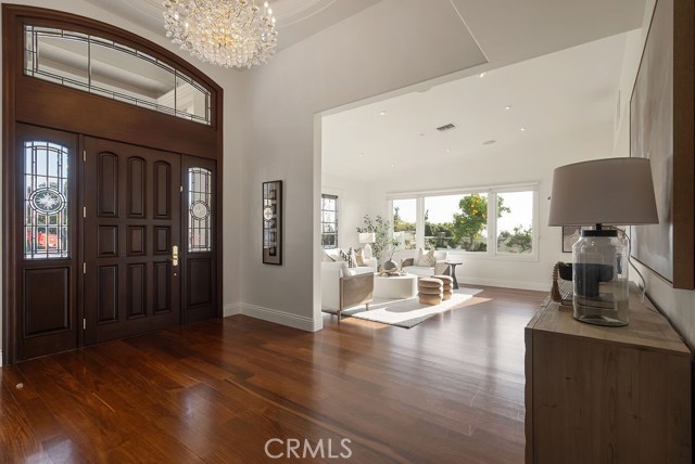 Detail Gallery Image 12 of 75 For 9771 Daron Dr, Villa Park,  CA 92861 - 5 Beds | 3/1 Baths