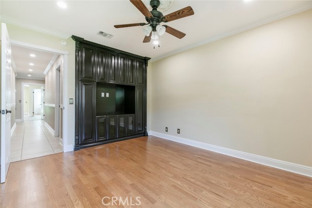 Detail Gallery Image 25 of 51 For 10928 Meseta Ave, Shadow Hills,  CA 91040 - 4 Beds | 3 Baths