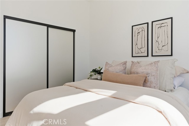 Detail Gallery Image 19 of 37 For 10820 Holman Ave #204,  Los Angeles,  CA 90024 - 2 Beds | 2 Baths