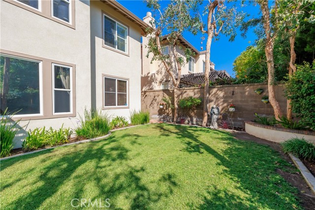 22 Modesto, Irvine CA: https://media.crmls.org/medias/62f26097-c4fd-4073-9a79-09a0777c85c7.jpg