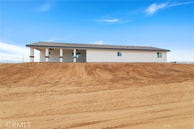 16925 Nanticoke Road, Apple Valley CA: https://media.crmls.org/medias/62f26ae5-9726-4792-9cf8-b473bf6d903c.jpg