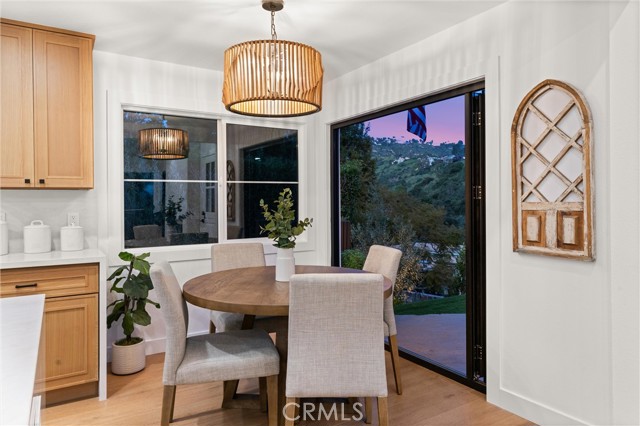 Detail Gallery Image 12 of 33 For 1364 Dunning Dr, Laguna Beach,  CA 92651 - 3 Beds | 2 Baths