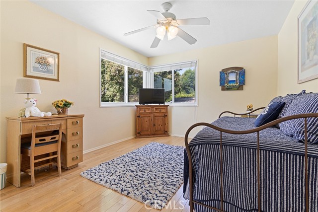 22666 Margarita Drive, Woodland Hills CA: https://media.crmls.org/medias/62f40b4b-e035-4fcf-8e7f-3e8d16746938.jpg