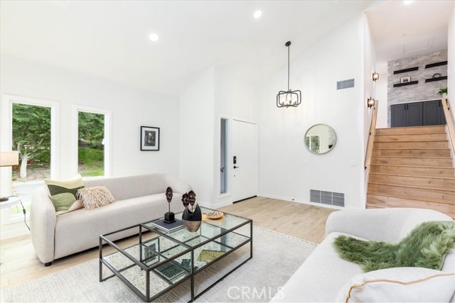 27951 Encanto, Mission Viejo CA: https://media.crmls.org/medias/62f60c27-b6a7-4d19-ac15-86b9e08e02e4.jpg