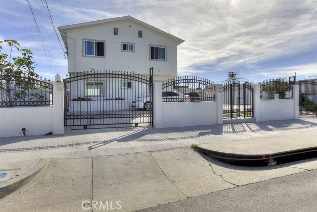 Front Image Thumbnail for CRGD26171799