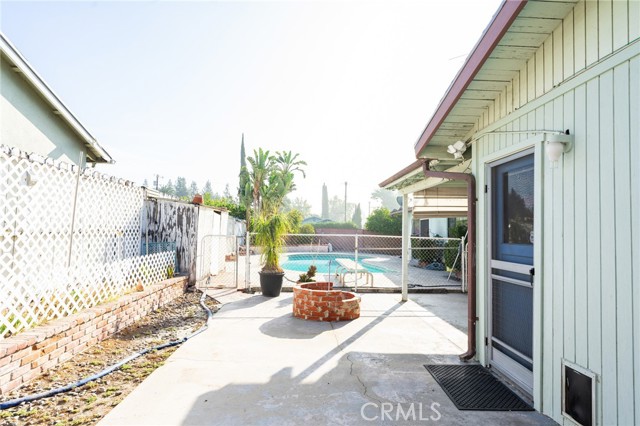 Detail Gallery Image 4 of 11 For 16631 Lahey St, Los Angeles,  CA 91344 - 4 Beds | 1/1 Baths