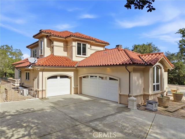 Detail Gallery Image 6 of 44 For 28080 Laura Ct, Los Altos Hills,  CA 94022 - 5 Beds | 7 Baths