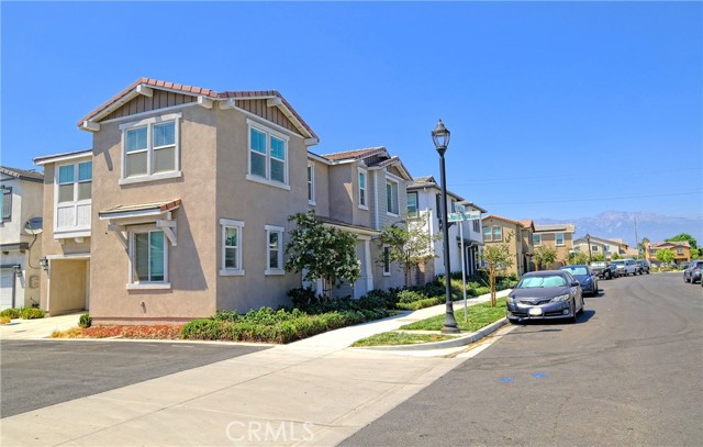 Detail Gallery Image 3 of 36 For 2969 E Merritt Paseo, Ontario,  CA 91761 - 4 Beds | 3 Baths