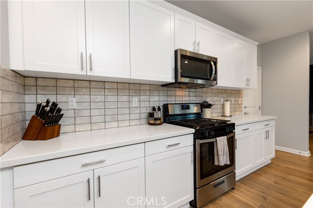 Detail Gallery Image 6 of 31 For 24944 Fortress Ct, Moreno Valley,  CA 92553 - 4 Beds | 2/1 Baths