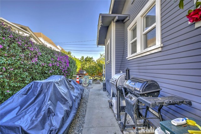 Detail Gallery Image 9 of 27 For 324 N Adams, Glendale,  CA 91206 - 5 Beds | 3 Baths