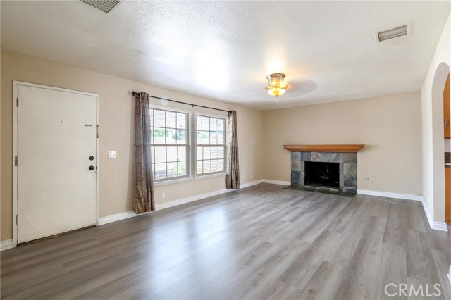2857 S Desert Forest Avenue, Ontario CA: https://media.crmls.org/medias/62fac3f2-8e0a-4b8d-9c75-08322e44ab6e.jpg