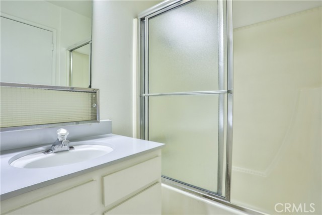 Detail Gallery Image 33 of 40 For 672 Greendale Ln, Pomona,  CA 91767 - 4 Beds | 2/1 Baths