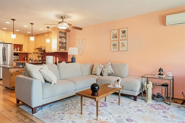 Detail Gallery Image 11 of 31 For 1422 Kingston, Mount Shasta,  CA 96067 - 2 Beds | 1/1 Baths