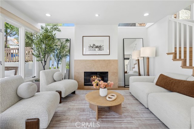 Detail Gallery Image 4 of 20 For 708 Iris Ave a,  Corona Del Mar,  CA 92625 - 3 Beds | 3 Baths