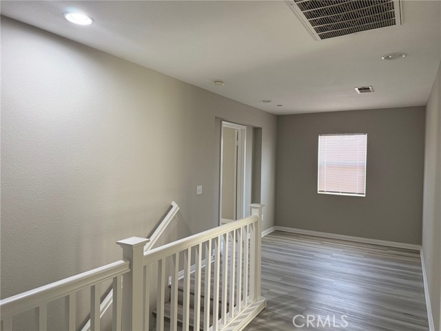 Detail Gallery Image 30 of 36 For 4547 Nicole Way, Riverside,  CA 92501 - 5 Beds | 3/1 Baths