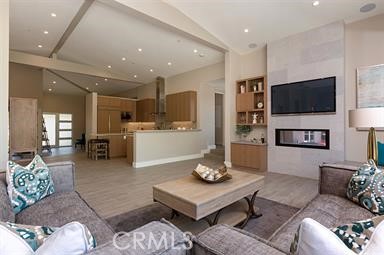 7734 Esterel Drive, La Jolla CA: https://media.crmls.org/medias/62fdf0aa-add8-42ab-be38-c7810d5f7b51.jpg