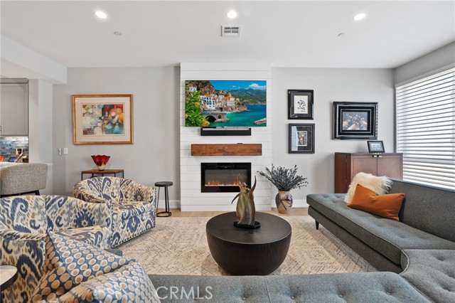 1920 S Pacific Coast Highway, Redondo Beach CA: https://media.crmls.org/medias/62fe0670-84e4-4bc5-957b-4bc73c6b0697.jpg