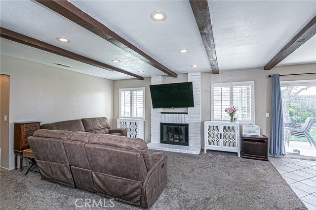 Detail Gallery Image 4 of 21 For 292 Mountain View Dr, Santa Maria,  CA 93455 - 3 Beds | 2 Baths
