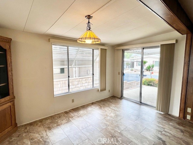 3850 Atlantic Avenue, Highland CA: https://media.crmls.org/medias/62ff6b55-5c90-410a-b0a9-14494dedffa0.jpg