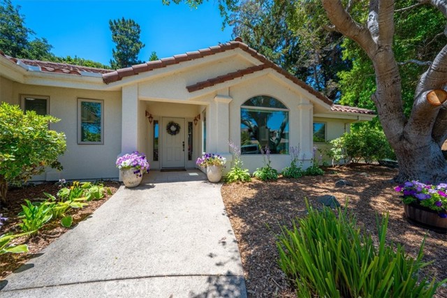 1989 Royal, San Luis Obispo CA: https://media.crmls.org/medias/630068eb-6b2b-4530-a86a-a4572539969d.jpg