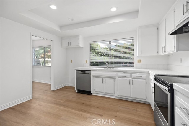 Detail Gallery Image 21 of 42 For 14802 Elm Ave, Irvine,  CA 92606 - 4 Beds | 2/1 Baths