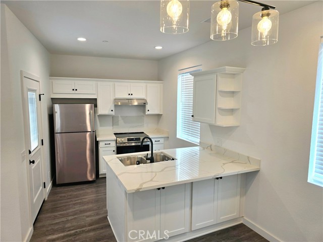 5967 Bagley Avenue, 29 Palms CA: https://media.crmls.org/medias/6301e6c6-f3e0-4fce-9334-c1cbcd0aff77.jpg